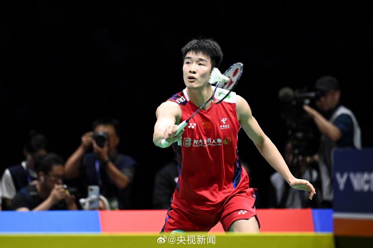 汤姆斯杯的关键先生:李诗沣在团体赛中的担当与蜕变